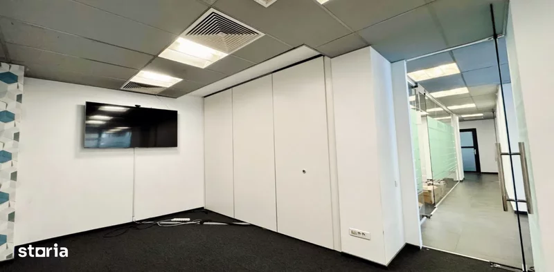 Spatiu Comercial ultracentral 340 mp, Parter/Mezanin, Lahovari